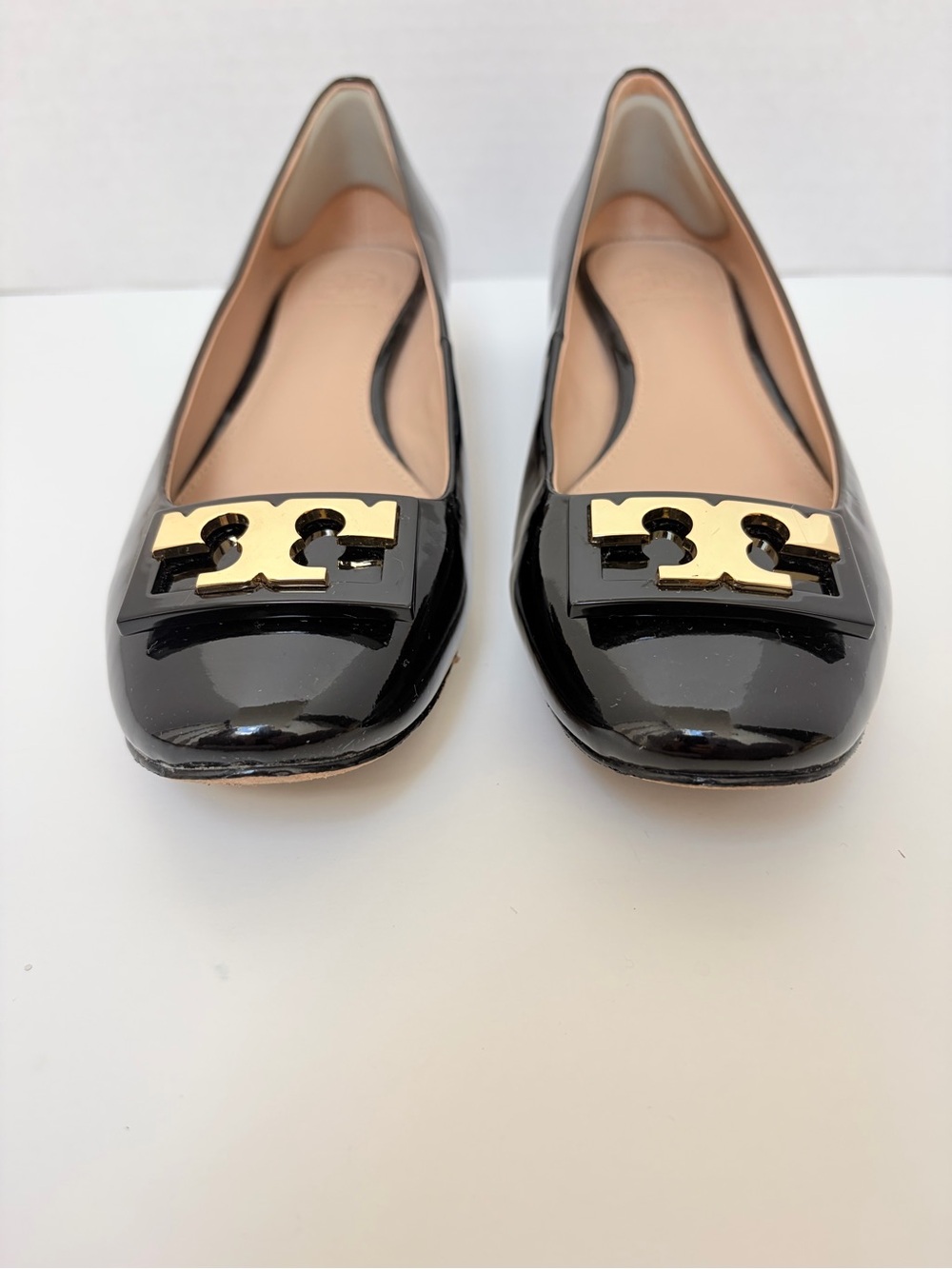 Tory Burch Gigi Pump Square Toe Block Heels Patent Leather Black Gold Size 8.5 - Picture 10 of 14